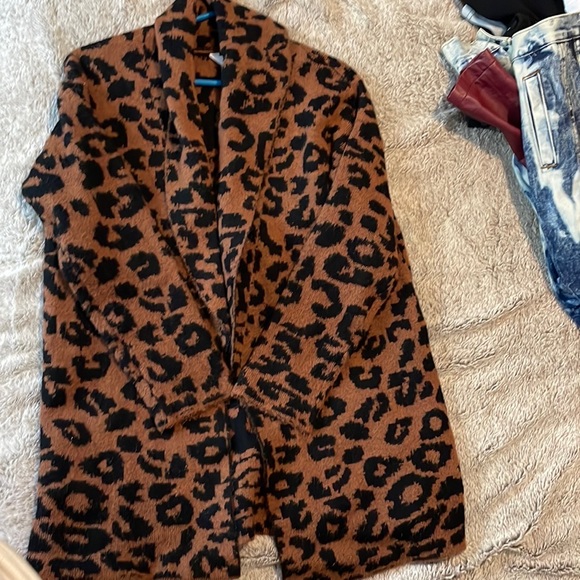 Cardigan - Picture 2 of 2